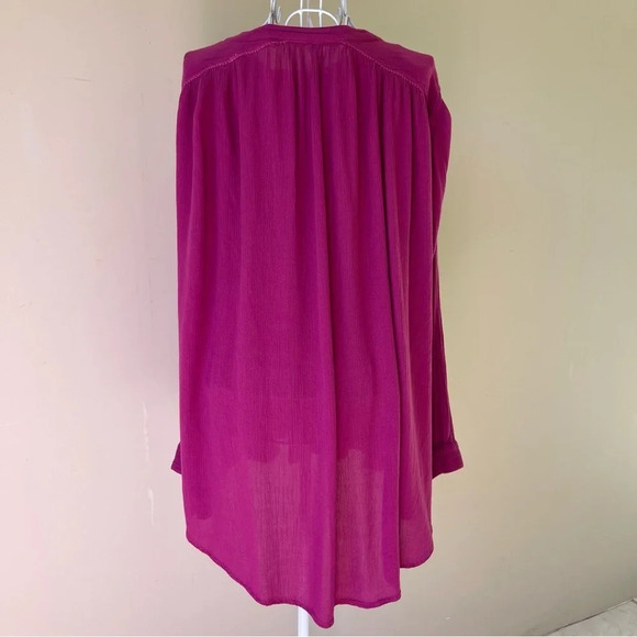 Free People Berry Pink Pleated Back Button Front Long Sleeve Blouse flare size S - Picture 3 of 9